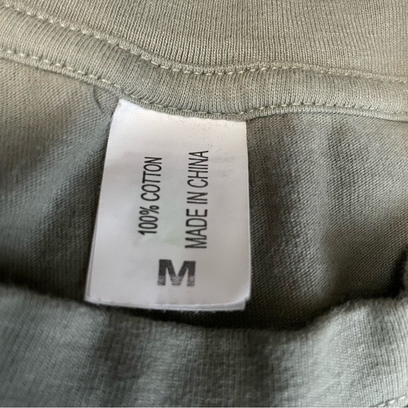 Olive Green Short Sleeve Crew Neck Tee Santa Barbara Women’s Medium Fits - Picture 7 of 7